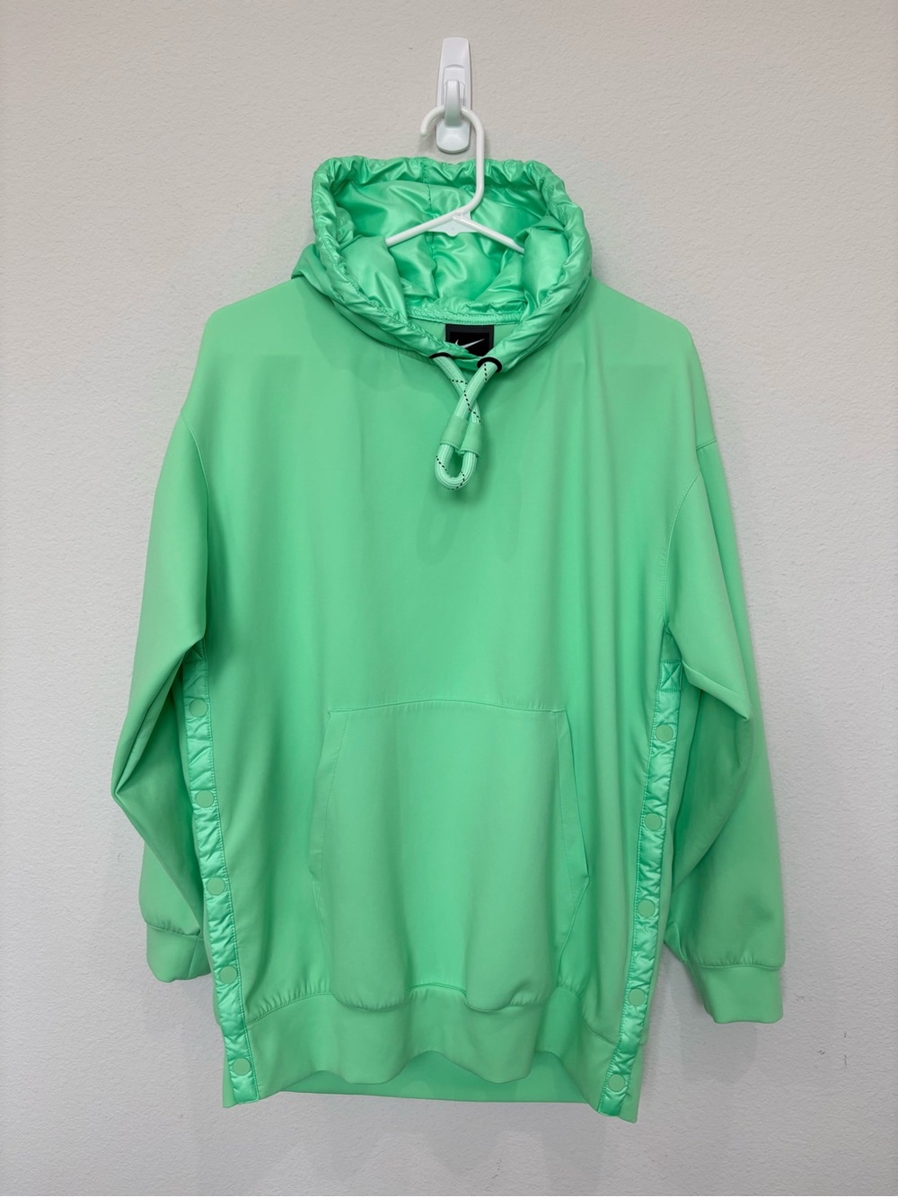 Nike Aphid Green City Ready Pullover Hoodie Small Athletic Loose Fit Casual